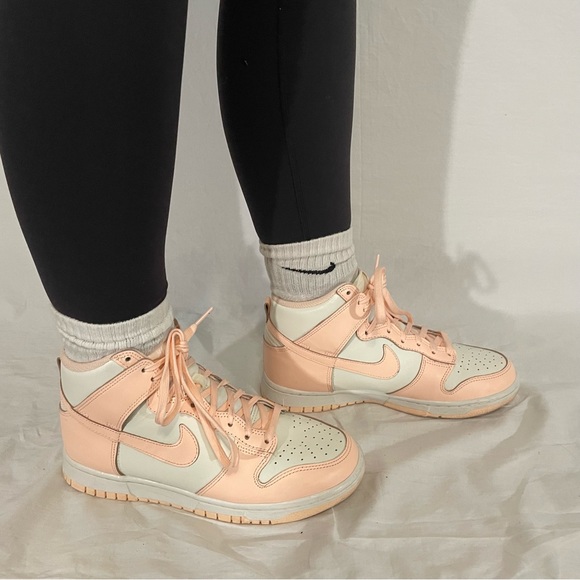 Womens Crimson Tint Dunk Highs - Picture 5 of 6